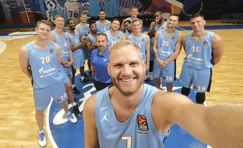 Η «Σταχτοπούτα» που φιλοξενεί ο Ολυμπιακός