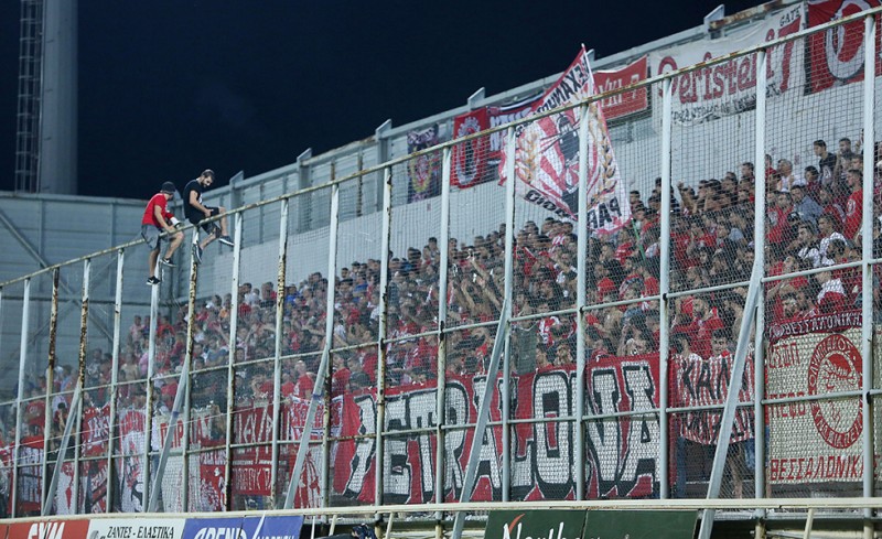 Με τον κόσμο του και μεγάλη προσοχή