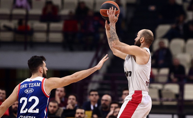 Έχει τον πρώτο λόγο