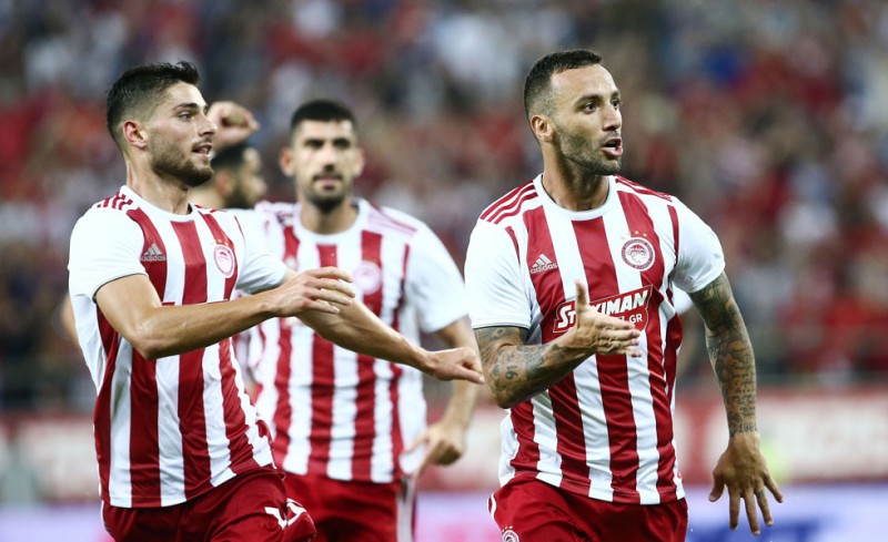 Κάτι του χρωστάει από πέρσι...