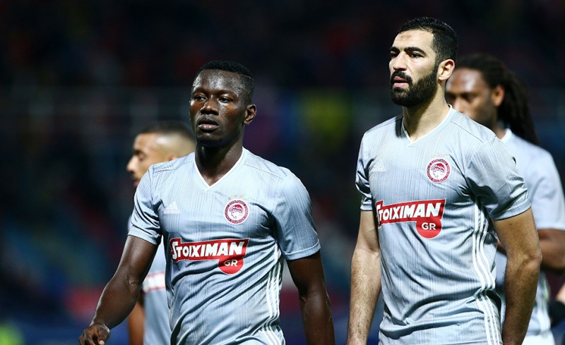 Ούτε ένας, ούτε δύο. ΟΛΟΙ!