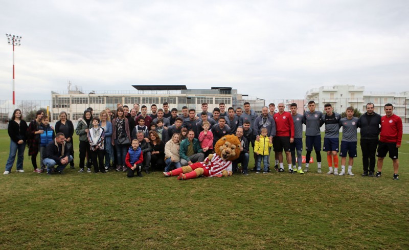 Στο πλευρό του Συλλόγου Προστασίας Ελλήνων Αιμορροφιλικών ο Θρύλος