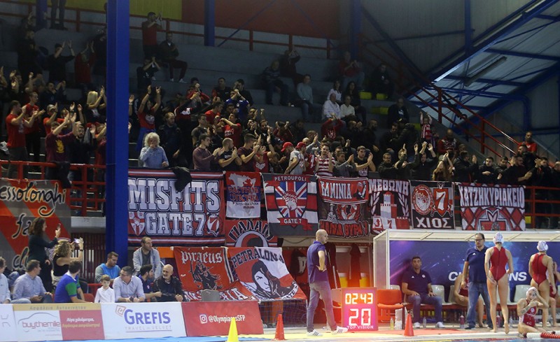Και σήμερα δίπλα στις θρυλικές κοριτσάρες (photos)