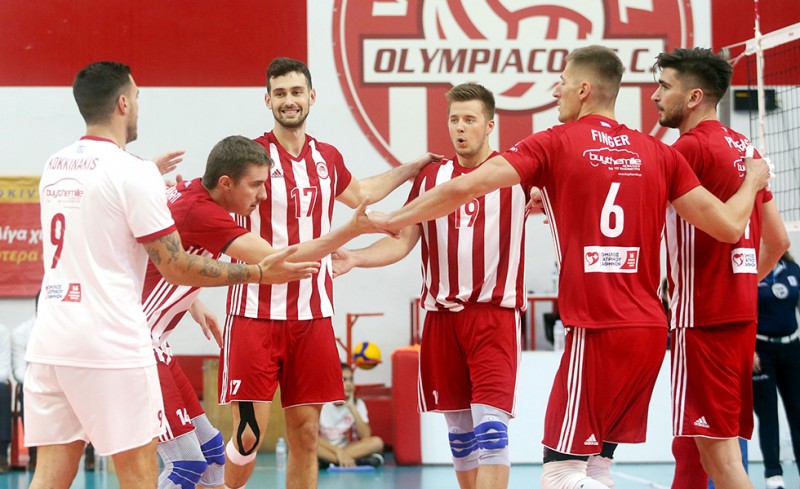 Στη Σύρο για το 3/3