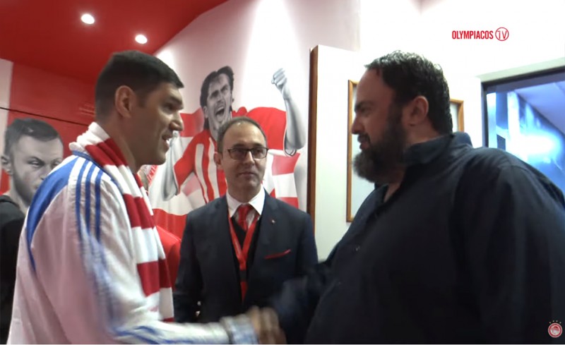 Με τα μάτια της ψυχής. Ανατριχίλα. Μεγαλείο! (video)