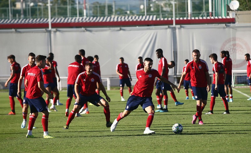 Φουλάρει για την Κυριακή (photo)