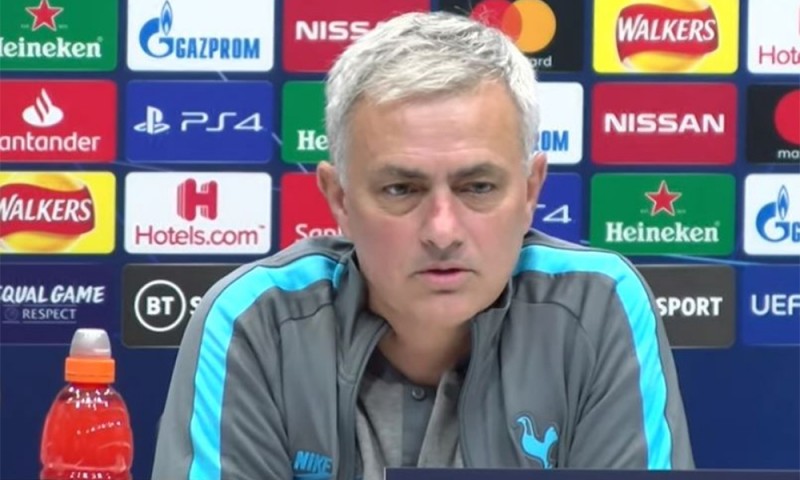 «Σέβομαι τον Ολυμπιακό»