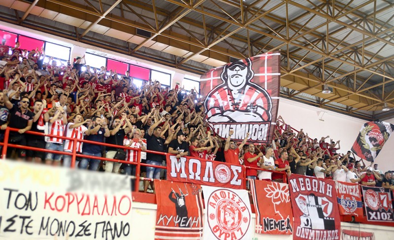 «Όλοι Ρέντη. Τα θέλουμε ΟΛΑ» (photo)