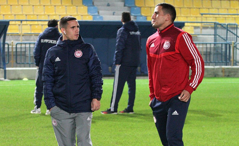 Στο γήπεδο ο Ολυμπιακός (photos)