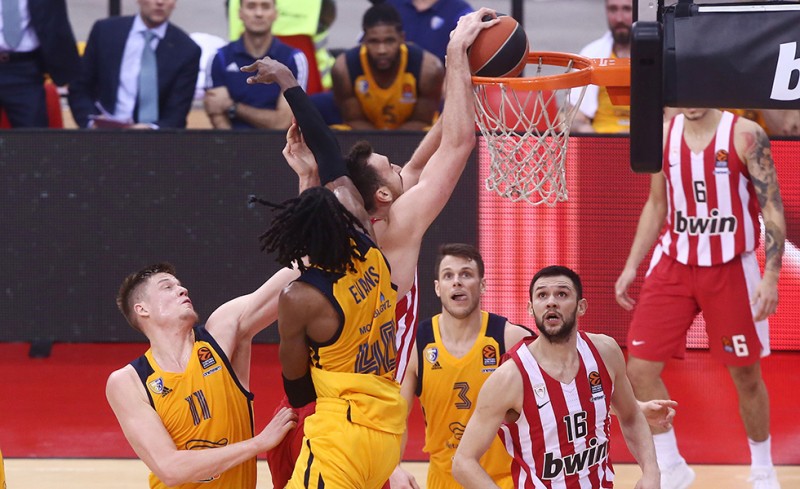 Με διπλό Σπανούλη (video)