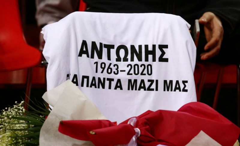 Συγκίνηση για τον Αντώνη Νταή (photo)