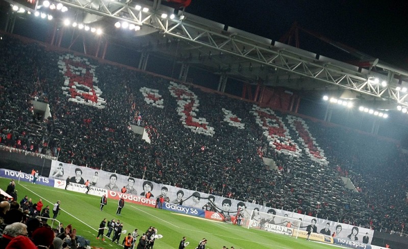 Αδέρφια ζείτε εσείς μας οδηγείτε (videos)