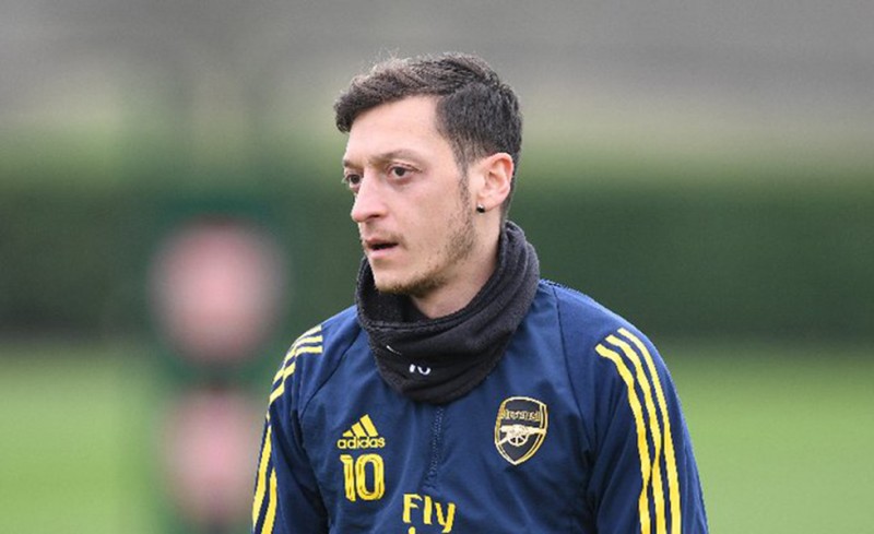 Χωρίς Οζίλ, έμεινε στην Αγγλία και ο Τορέιρα!