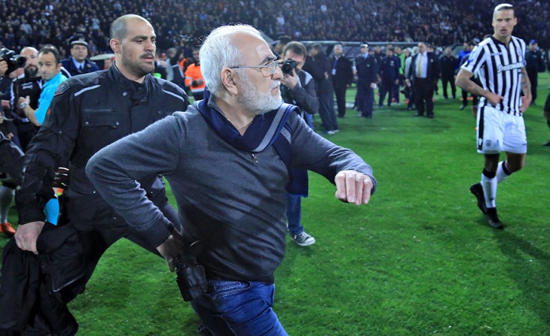 Χρόνια σας πολλά, παιδιά! 2 χρόνια από το ντου του οπλοφόρου!