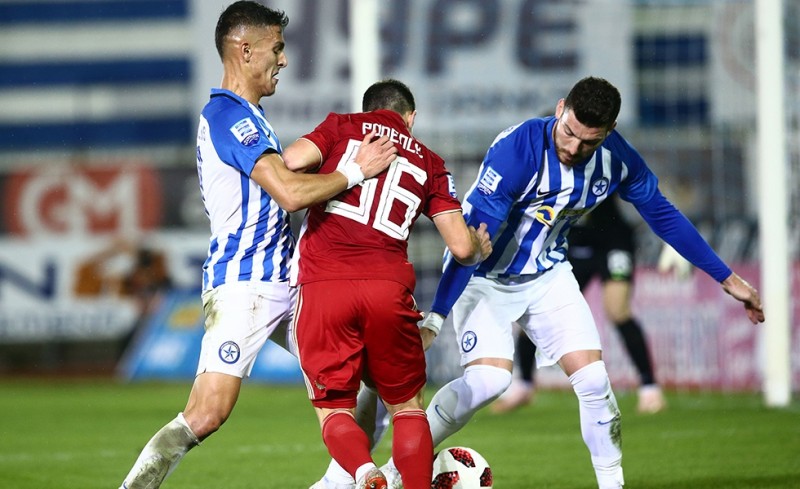 Ο... παικταράς Γιαννούλης, πατάει αντιπάλους και δίνει μπουνιές