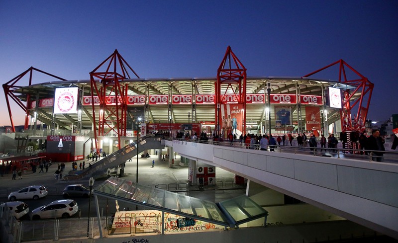 Η πανοραμική φωτογραφία της Γουλβς με το Καραϊσκάκη