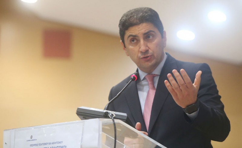 Ο Αυγενάκης για τα 800 ευρώ στους ποδοσφαιριστές