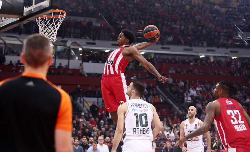 Εμείς θα σε νικάμε κι εσύ θα προσκυνάς