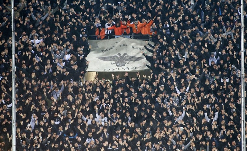 To «θα σε γαμ@#$ εμείς οι οπαδοί σου», πέρασε στα ψιλά