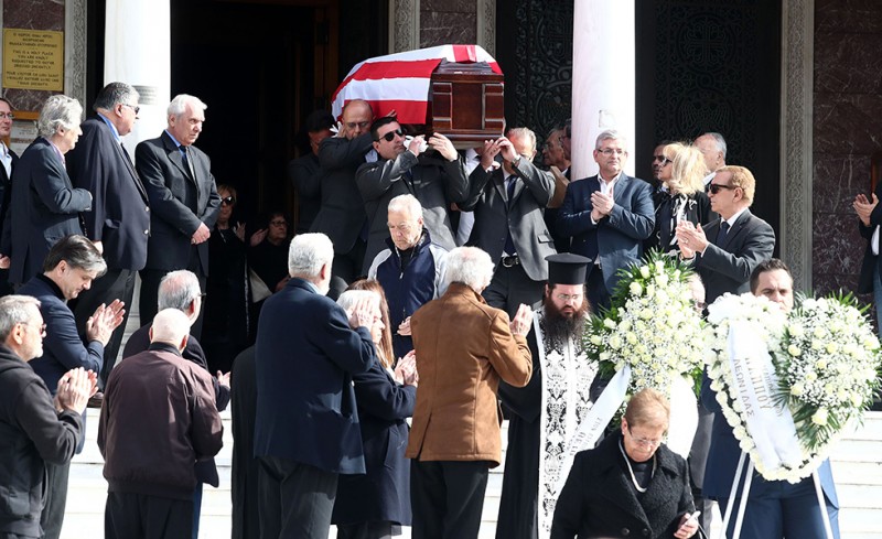 Το τελευταίο «αντίο» στον Λεωνίδα Θεοδωρακάκη (photos)