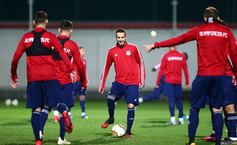 Προπόνηση με τον αρχηγό (vid)