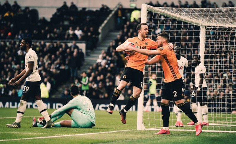 Τεράστιο «διπλό» της Γουλβς επί της Τότεναμ