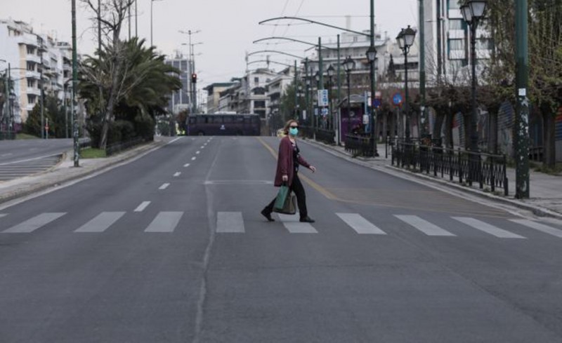 Έρχεται «κόφτης» στα SMS. Τι θα ισχύσει για την έξοδο του Πάσχα