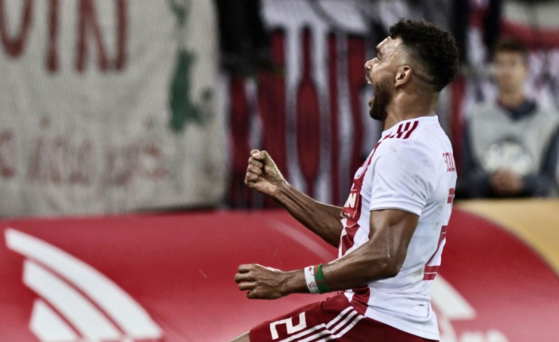 «Δεν θα σηκώσω ψηλά τα χέρια»