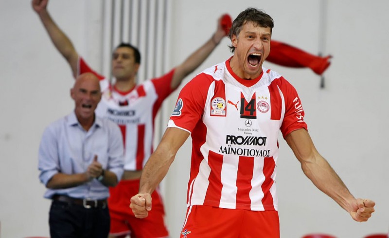 «Ένας από εσάς, πάντα στην οικογένεια της Θύρας 7»