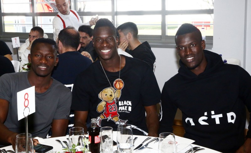 Μαζί και στο ρεπό Καμαρά, Σισέ και Μπα (photos)