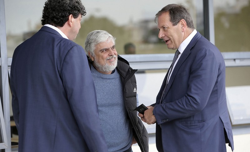 Μόνο γέλιο προκαλούν στον ΕΣΑΚΕ...