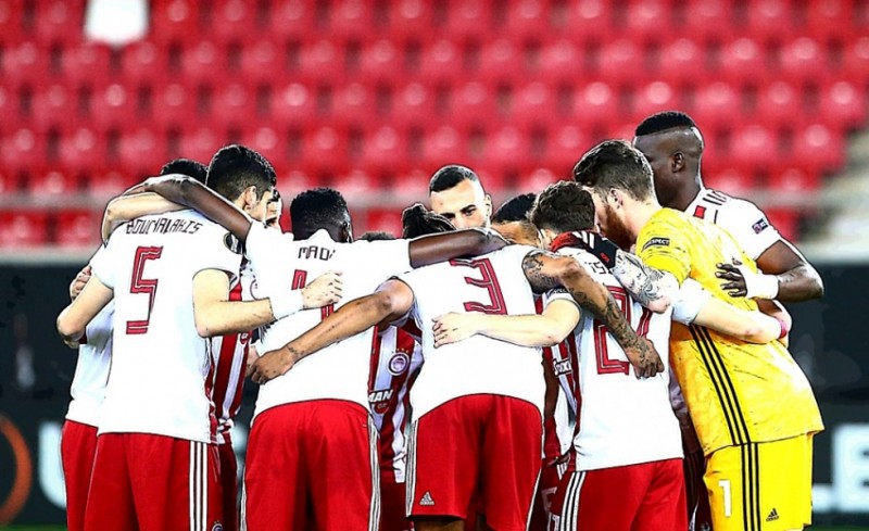 Μία γροθιά για την επίτευξη των στόχων τους!