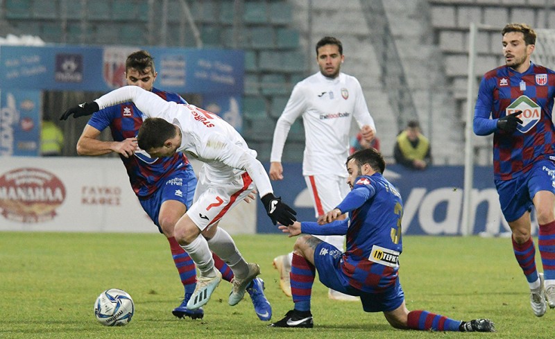 Ντέρμπι παραμονής με... κομμένη την ανάσα ο ανιψιός!