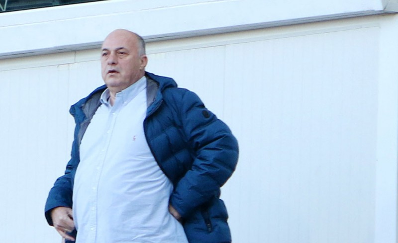 Ένταση στις Σταγιάτες με τον Δήμαρχο-μεταφραστή! (video)