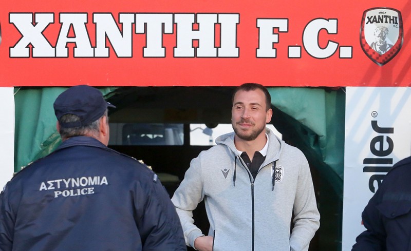 Έχετε πλάκα. Συνεχίστε, διασκεδάζουμε!