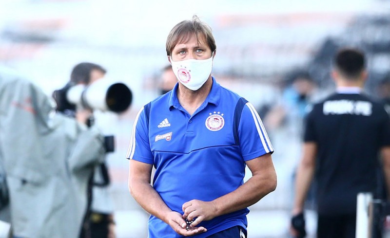 Μεγάλε Μαρτίνς