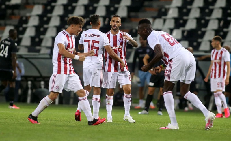 Χάρηκε και ο Ποντένσε το «διπλό» τίτλου στην Τούμπα