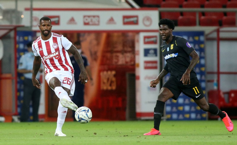 «Θέλω πολύ να μείνω στον Ολυμπιακό»