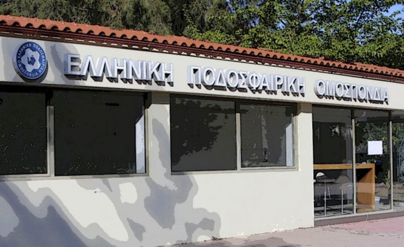 Ρεζιλεύτηκαν και παίζουν με τη νοημοσύνη του κόσμου!