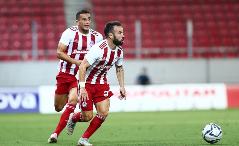 Προπόνηση και αποστολή με ΑΕΚ