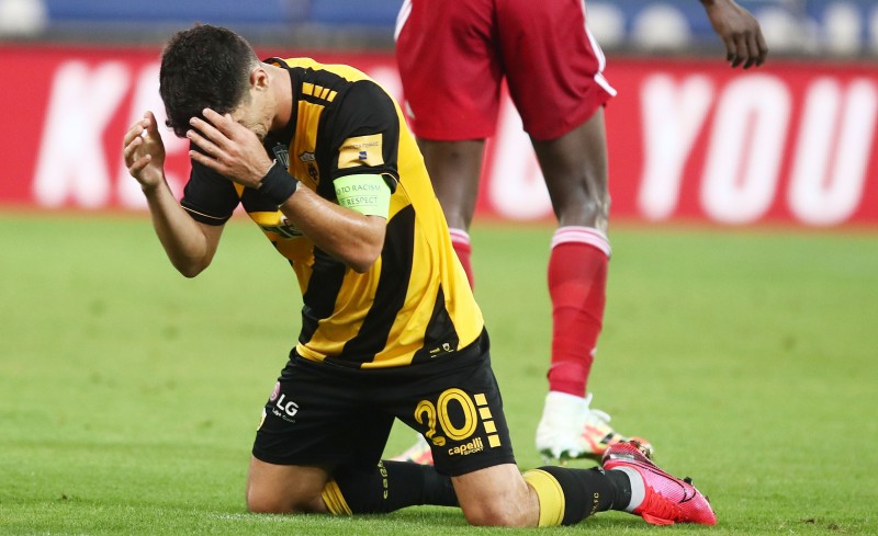 Ώρες αγωνίας στην ΑΕΚ: Άφαντοι οι Άραβες για τον Μάνταλο