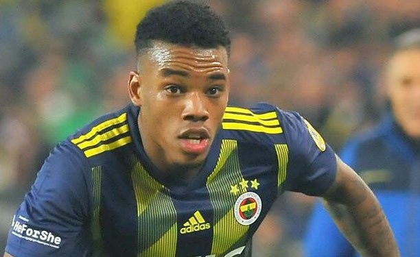 Βαλένσια στην Φενέρ, Ροντρίγκεζ στον Θρύλο