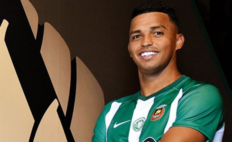 Η A’Bola γράφει για Αντερλάν Σάντος!