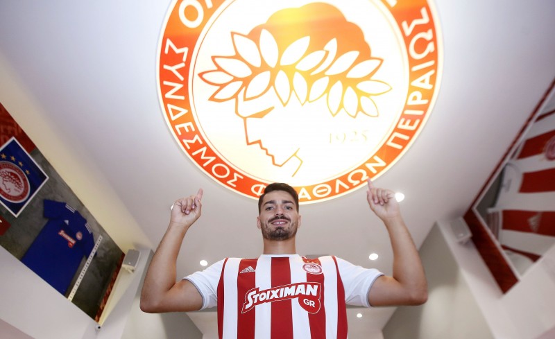 «Ανυπομονώ να αγωνιστώ στο γήπεδό μας»