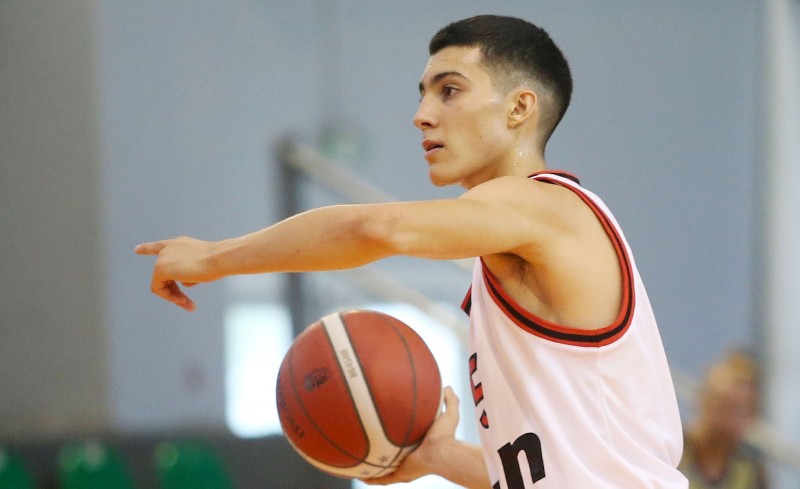 Εκεί βλέπουμε την αναπτυξιακή ομάδα του Ολυμπιακού