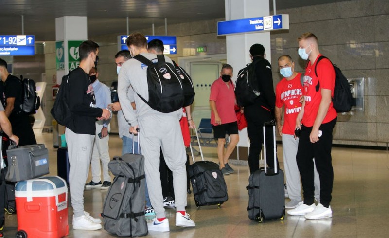 Αναχώρησε για Γερμανία (photos)