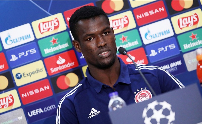 Μπα: «Δύναμή μας ο κόσμος…»