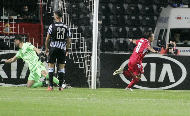 Τι έγινε ρε καρντάσια, ήταν δύσκολο το... καφενείο;