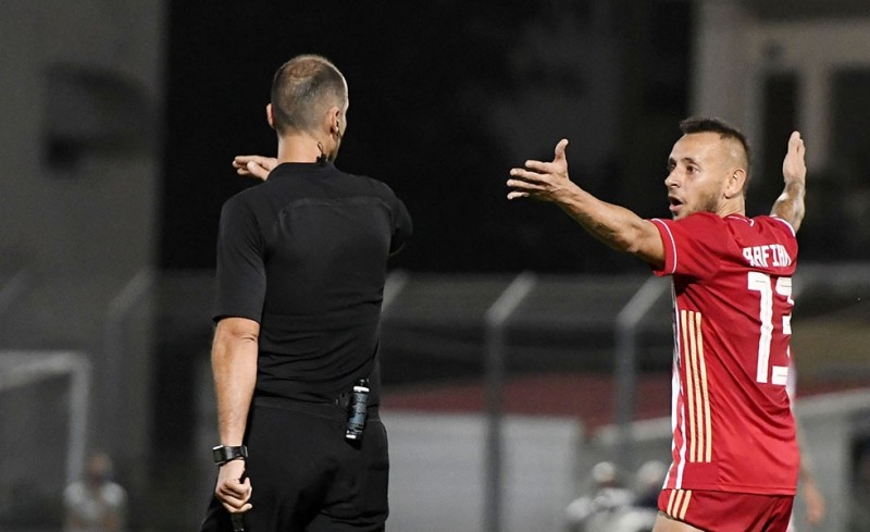 Μόνος σου, απέναντι και στην… τεχνολογία