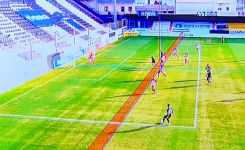 Τόση ώρα για να δουν το ένα μέτρο οφσάιντ;